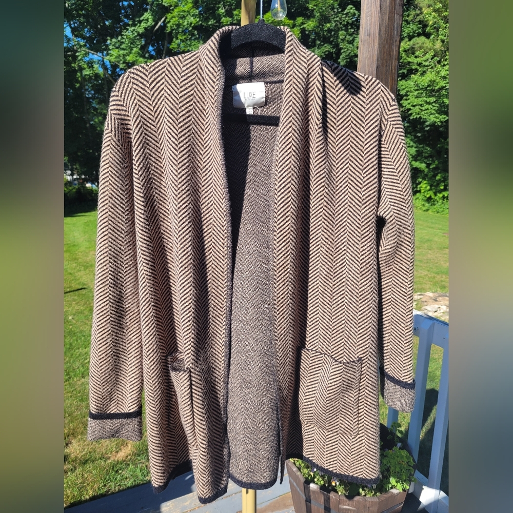 Luxe by Tricot Sweater Wrap Women's M